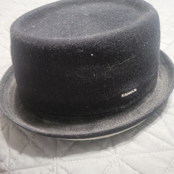 Kangol L NEW - Picture 1 of 2
